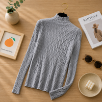 JERSEY CALADO DE CUELLO ALTO