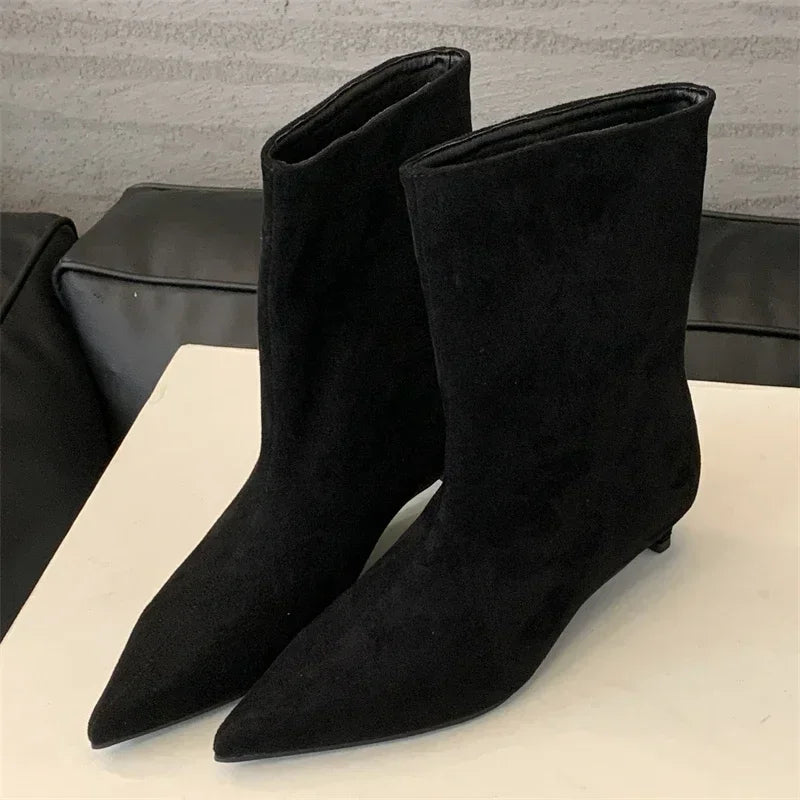 BOTAS VIVIENNE DE PUNTA AFILADA